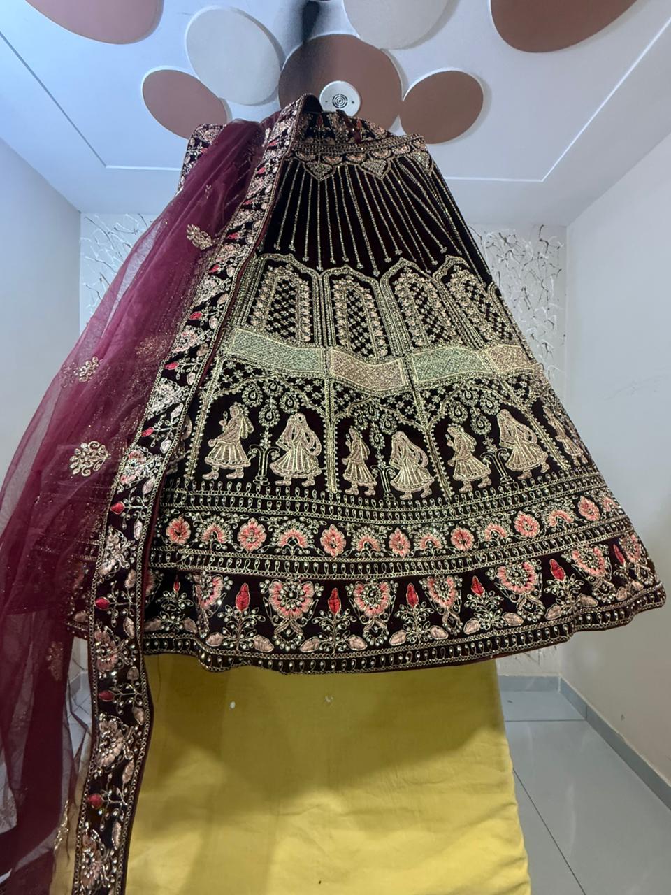Designer Lehengas